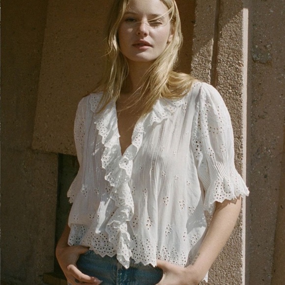 Doen Ivory Lace Blouse - Picture 2 of 7